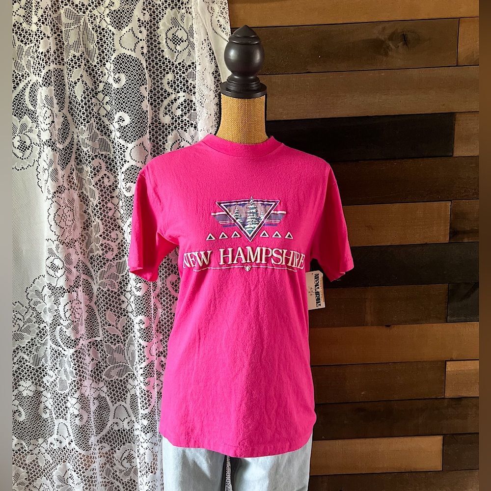 Vintage Pink Single Stitch New Hampshire Vintage T-shirt Size Large